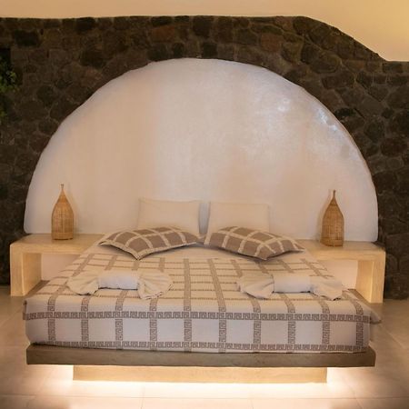 Luxe Efis Home Sea View 4 Villas & 4 Prive Jacuzzi Imerovigli  Bagian luar foto