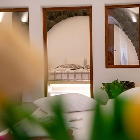 Luxe Efis Home Sea View 4 Villas & 4 Prive Jacuzzi Imerovigli  Bagian luar foto