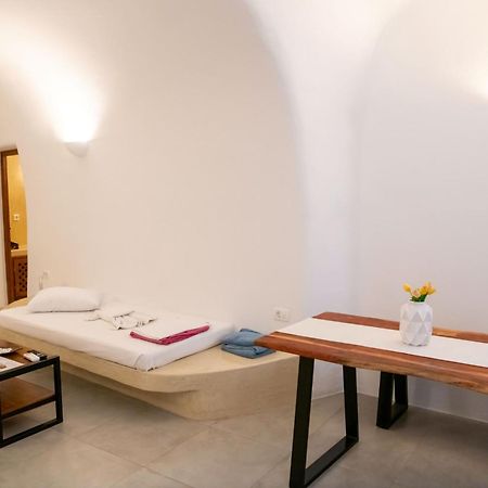 Luxe Efis Home Sea View 4 Villas & 4 Prive Jacuzzi Imerovigli  Bagian luar foto