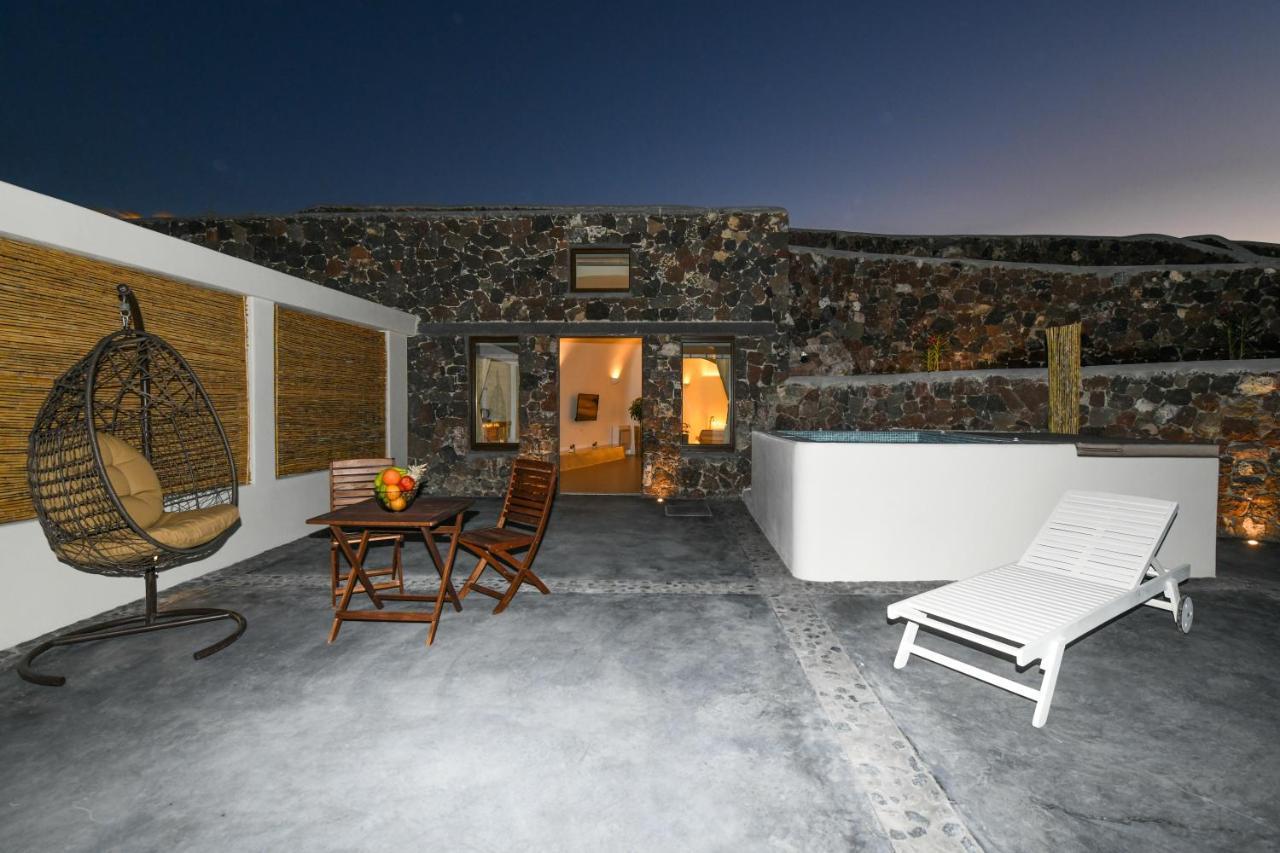 Luxe Efis Home Sea View 4 Villas & 4 Prive Jacuzzi Imerovigli  Bagian luar foto