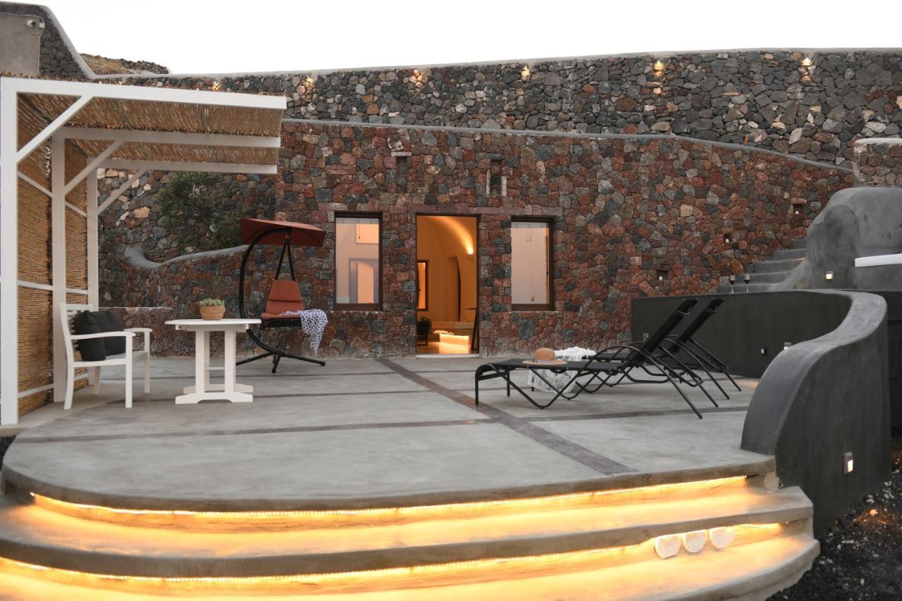 Luxe Efis Home Sea View 4 Villas & 4 Prive Jacuzzi Imerovigli  Bagian luar foto