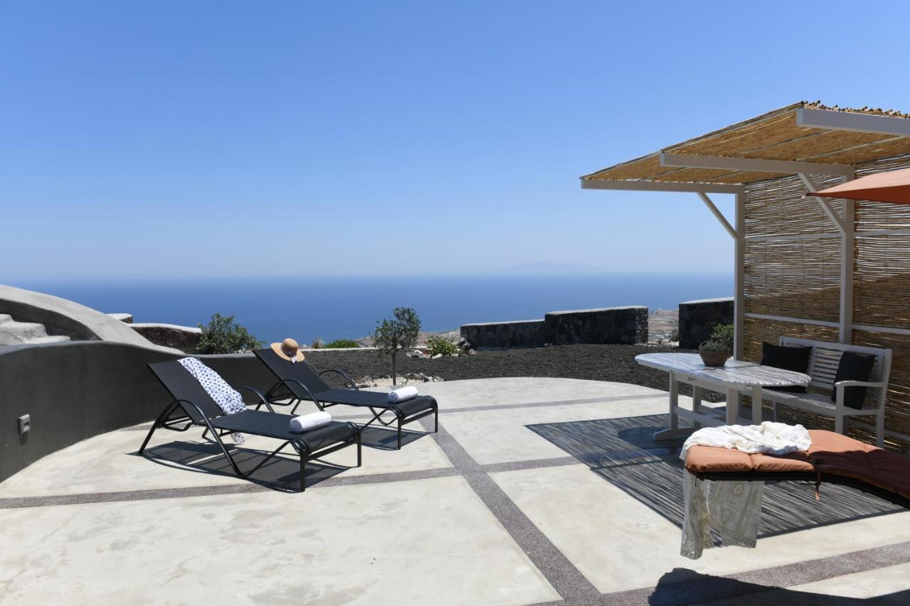 Luxe Efis Home Sea View 4 Villas & 4 Prive Jacuzzi Imerovigli  Bagian luar foto