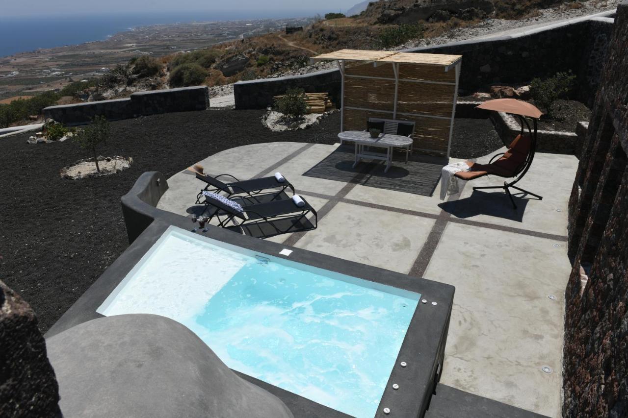 Luxe Efis Home Sea View 4 Villas & 4 Prive Jacuzzi Imerovigli  Bagian luar foto