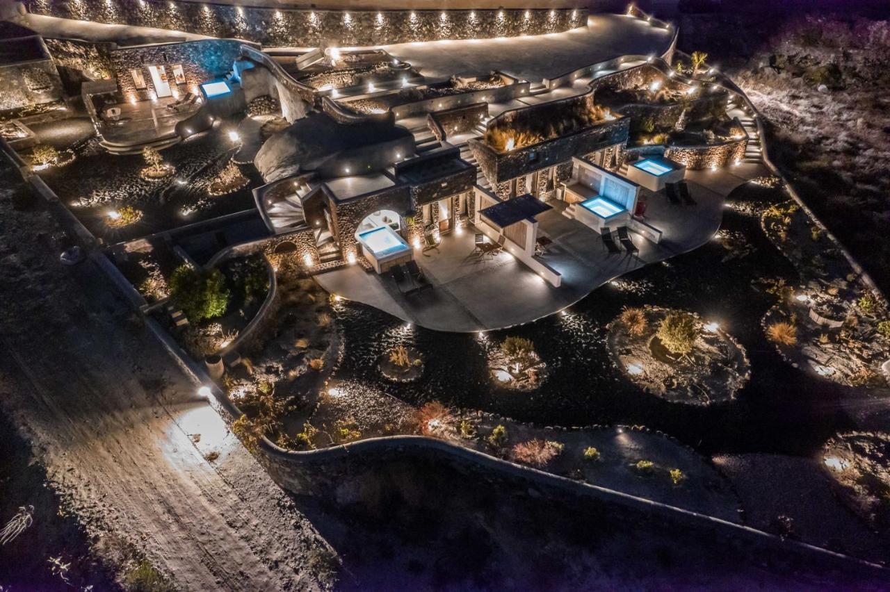 Luxe Efis Home Sea View 4 Villas & 4 Prive Jacuzzi Imerovigli  Bagian luar foto