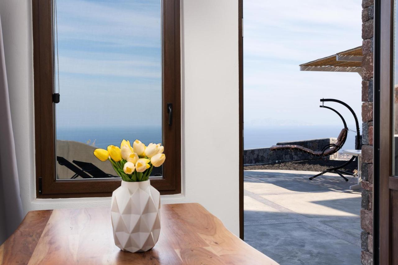 Luxe Efis Home Sea View 4 Villas & 4 Prive Jacuzzi Imerovigli  Bagian luar foto