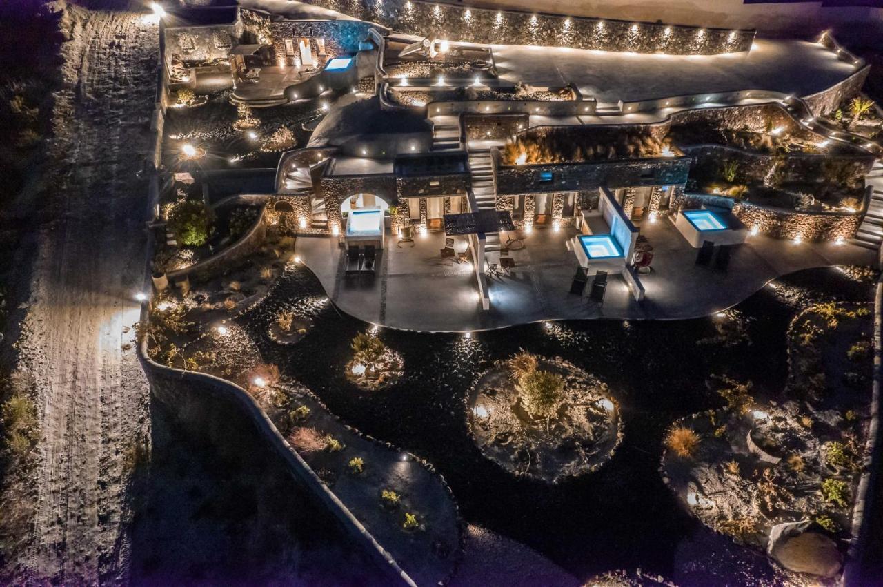 Luxe Efis Home Sea View 4 Villas & 4 Prive Jacuzzi Imerovigli  Bagian luar foto