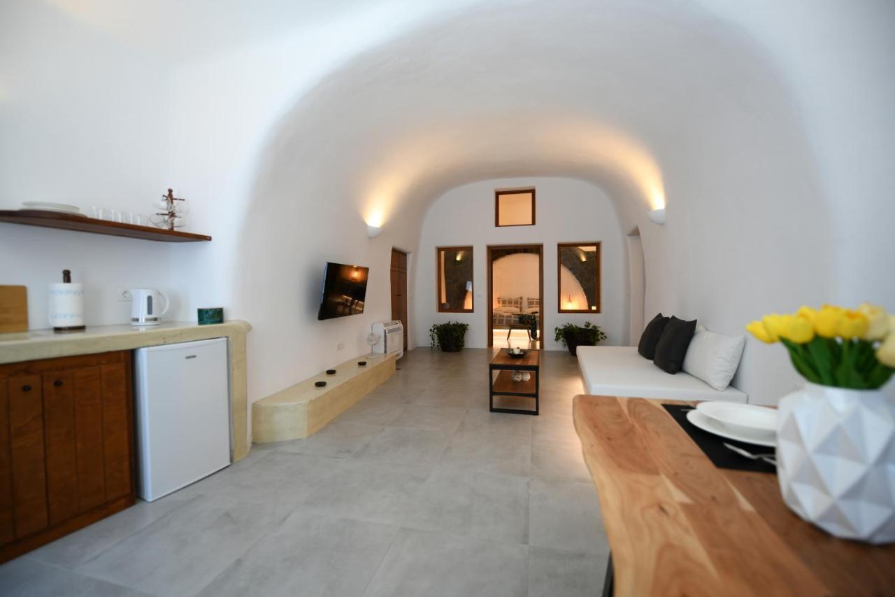 Luxe Efis Home Sea View 4 Villas & 4 Prive Jacuzzi Imerovigli  Bagian luar foto