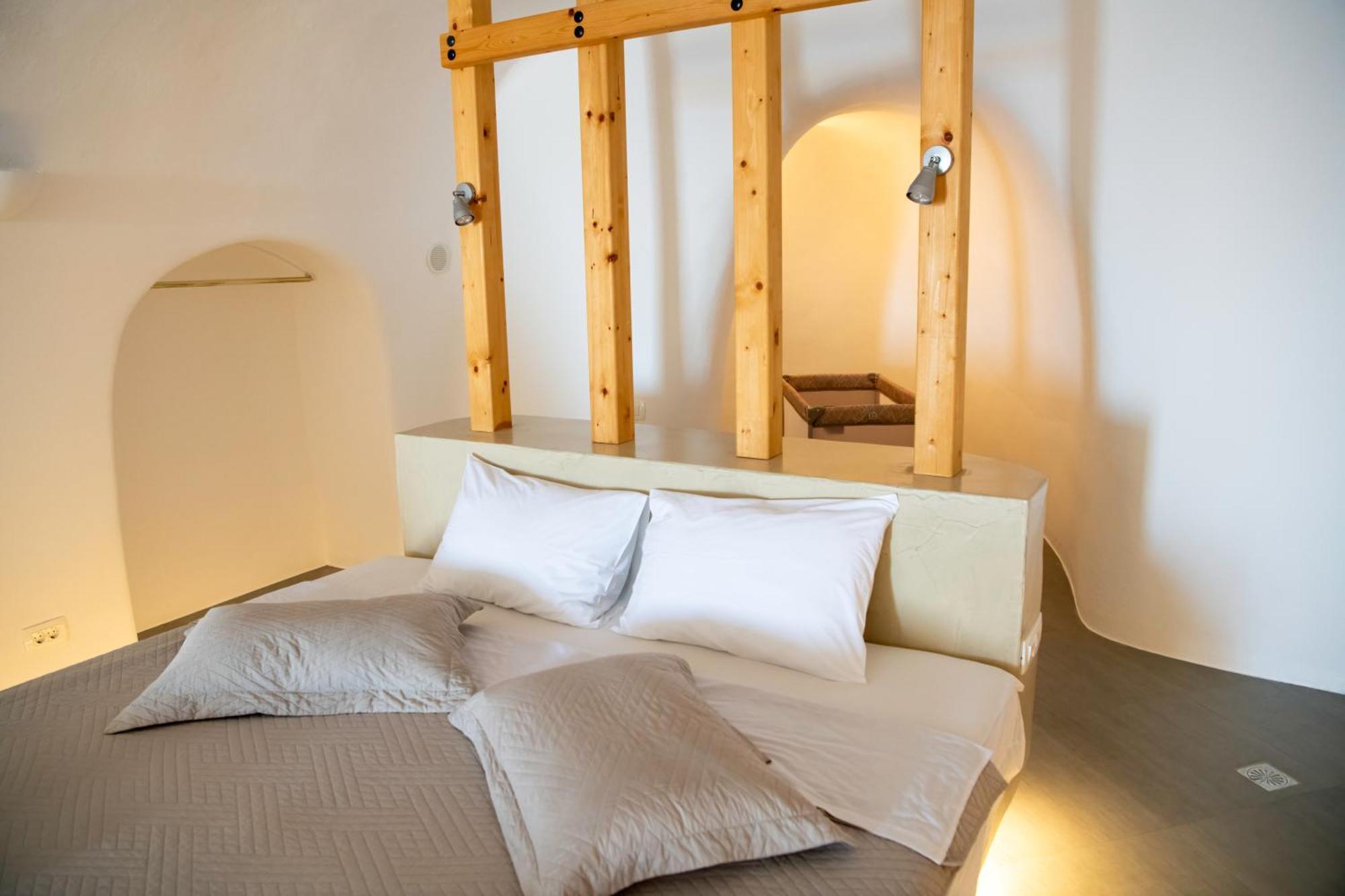 Luxe Efis Home Sea View 4 Villas & 4 Prive Jacuzzi Imerovigli  Bagian luar foto