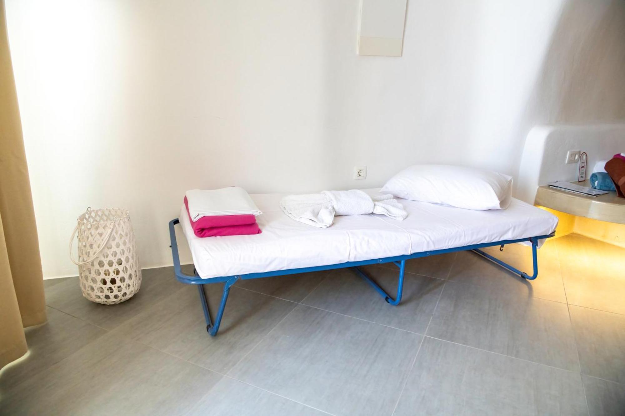 Luxe Efis Home Sea View 4 Villas & 4 Prive Jacuzzi Imerovigli  Bagian luar foto